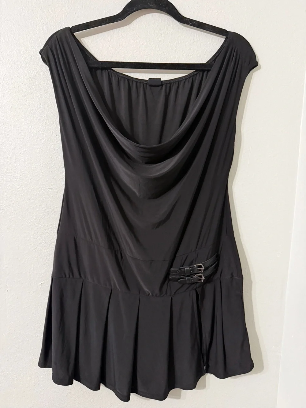 UO Adorable Black Off Shoulder Y2K Dress Romper Pleated Skirt Shorts Buckle XL